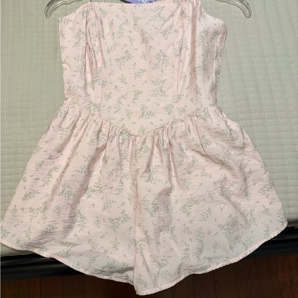 Floral Pink Romper XS w/spaghetti straps